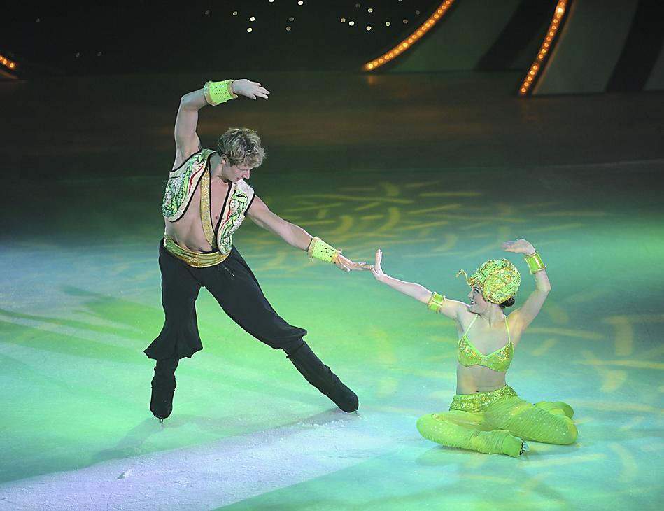 Mariner of the Seas - Ice Under The Big Top